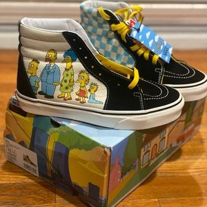 ✨✨SIMPSON VANS✨✨.                                         Size 6 MEN/ 7.5 WOMAN.